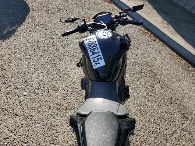 KAWASAKI ZR900 F 2024