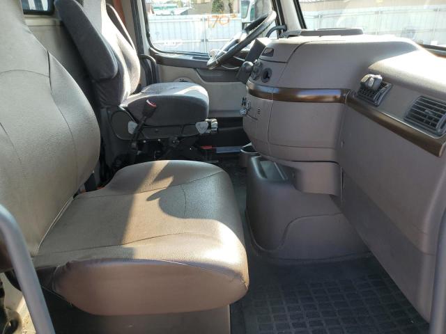 Фото 5 - VOLVO VN