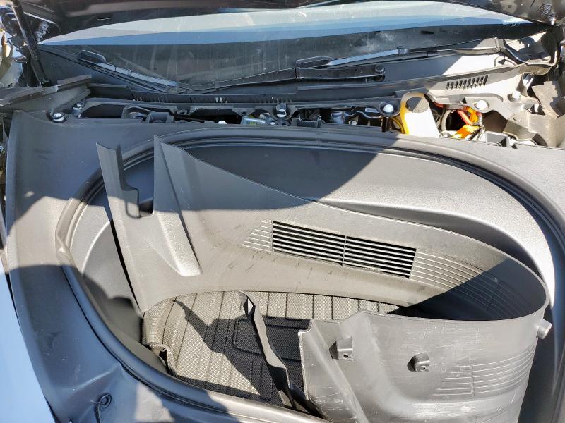 Фото 12 - TESLA MODEL 3