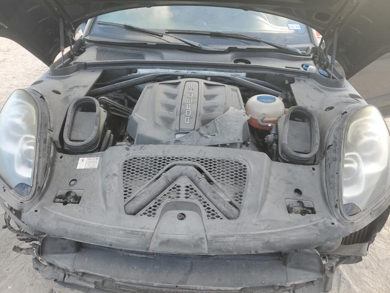 Фото 12 - PORSCHE MACAN