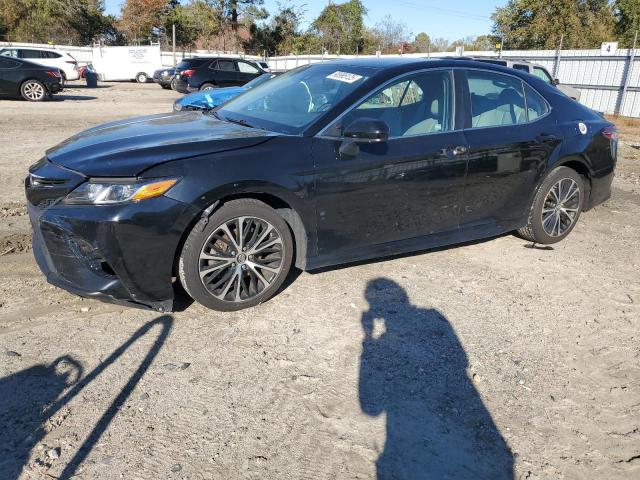 Фото 1 - TOYOTA CAMRY