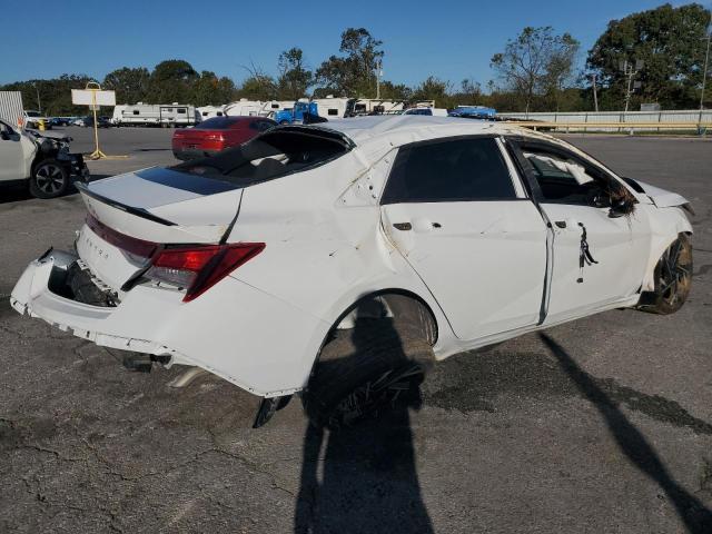 Фото 3 - HYUNDAI ELANTRA