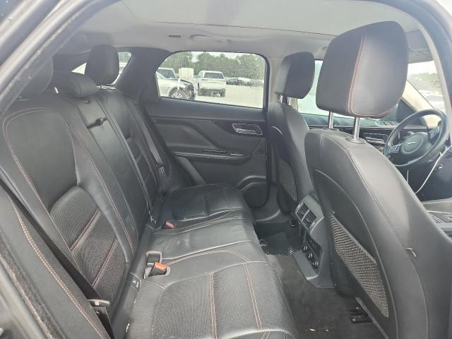 Фото 11 - JAGUAR F-PACE