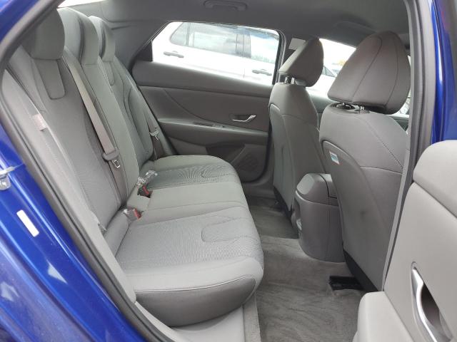 Фото 10 - HYUNDAI ELANTRA