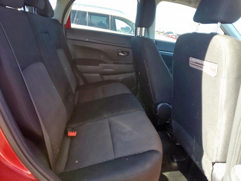 Фото 10 - MITSUBISHI OUTLANDER