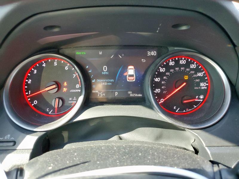 Фото 9 - TOYOTA CAMRY