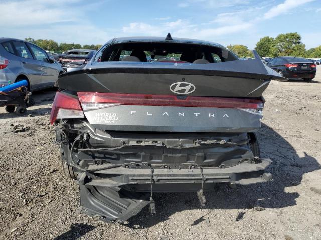 Фото 6 - HYUNDAI ELANTRA