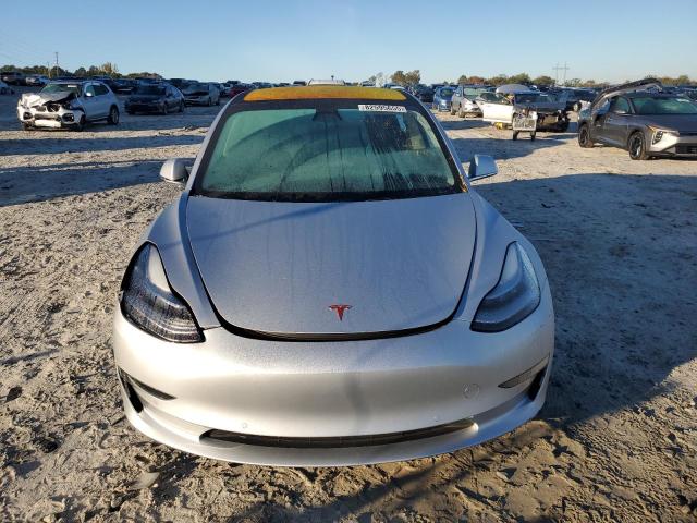Фото 5 - TESLA MODEL 3
