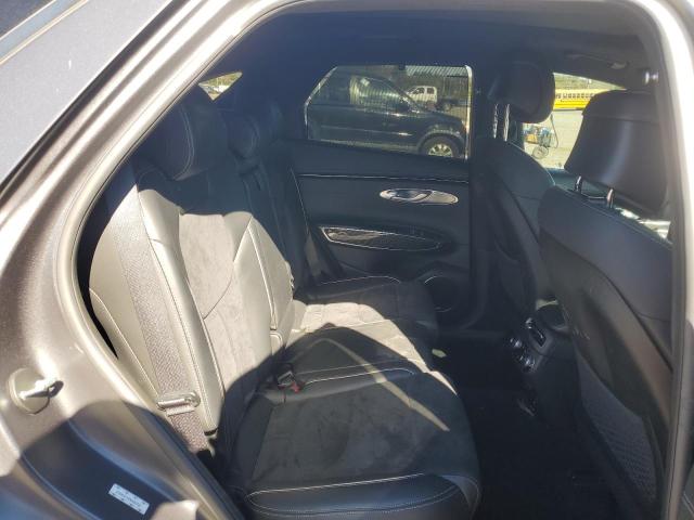 Фото 11 - GENESIS GV70 BASE