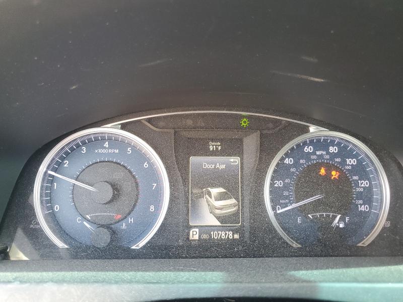 Фото 9 - TOYOTA CAMRY