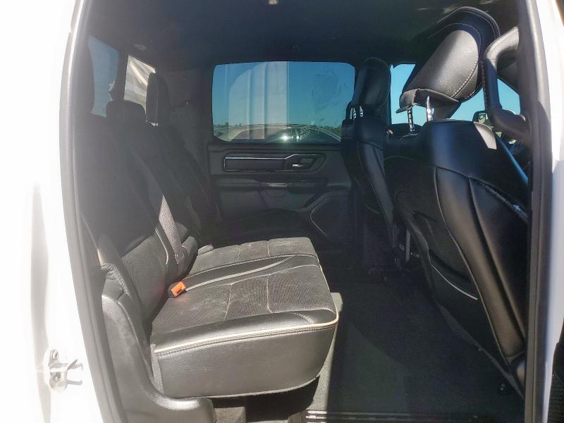 Фото 10 - RAM 1500