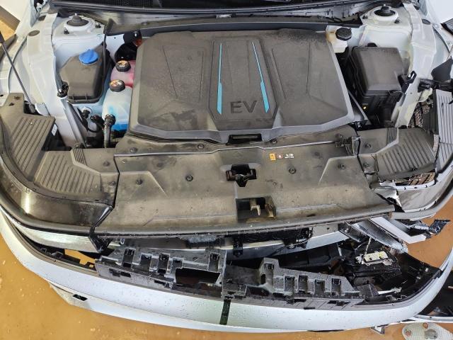 Фото 12 - HYUNDAI IONIQ