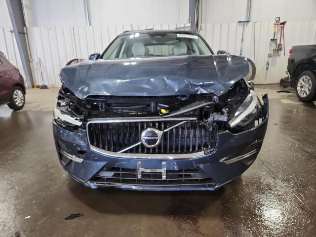 VOLVO XC60 B5 MO 2022 VIN YV4L12RK0N1018426