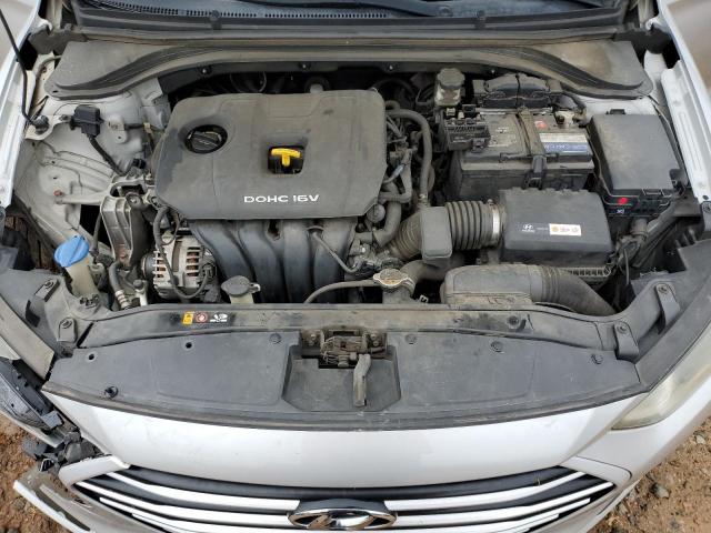 Фото 11 - HYUNDAI ELANTRA