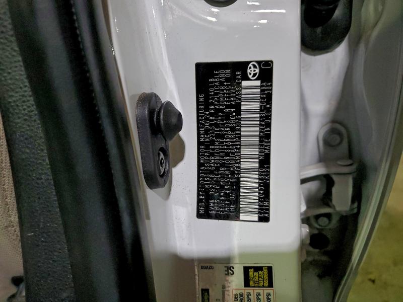 Фото 13 - TOYOTA COROLLA