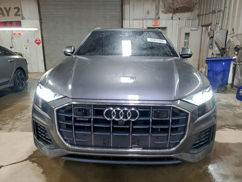 Фото 5 - AUDI Q8