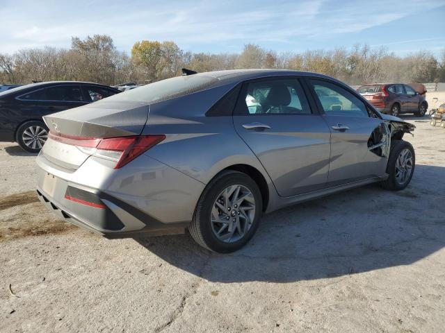 Фото 3 - HYUNDAI ELANTRA