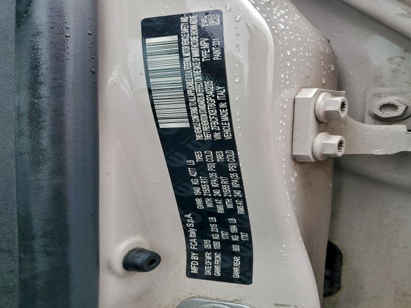 Фото 12 - FIAT 500