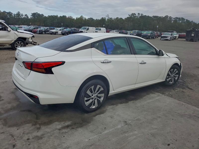 Фото 3 - NISSAN ALTIMA