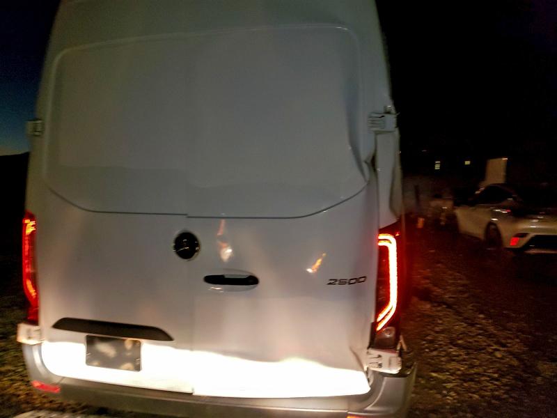 MERCEDES-BENZ SPRINTER 2019 VIN WD3PF1CD4KP051605