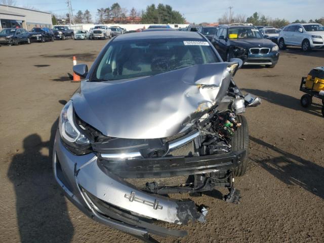 Фото 5 - HYUNDAI ELANTRA