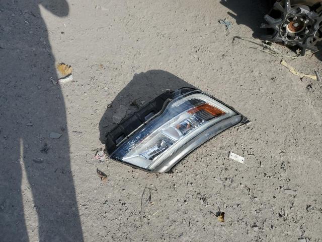 Фото 13 - FORD EXPLORER