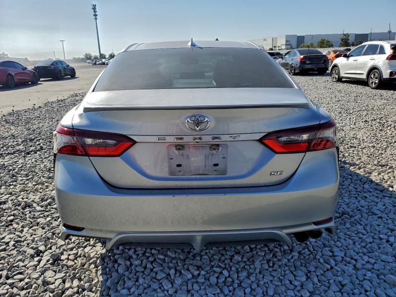 Фото 6 - TOYOTA CAMRY