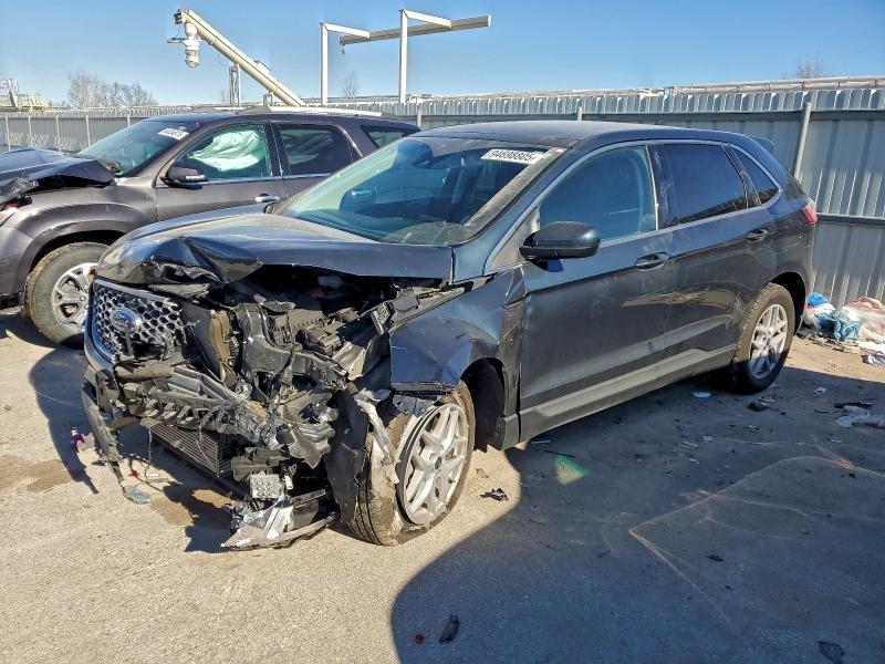 Фото 1 - FORD EDGE