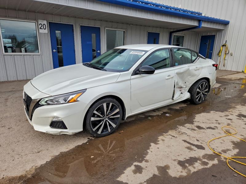 Фото 1 - NISSAN ALTIMA