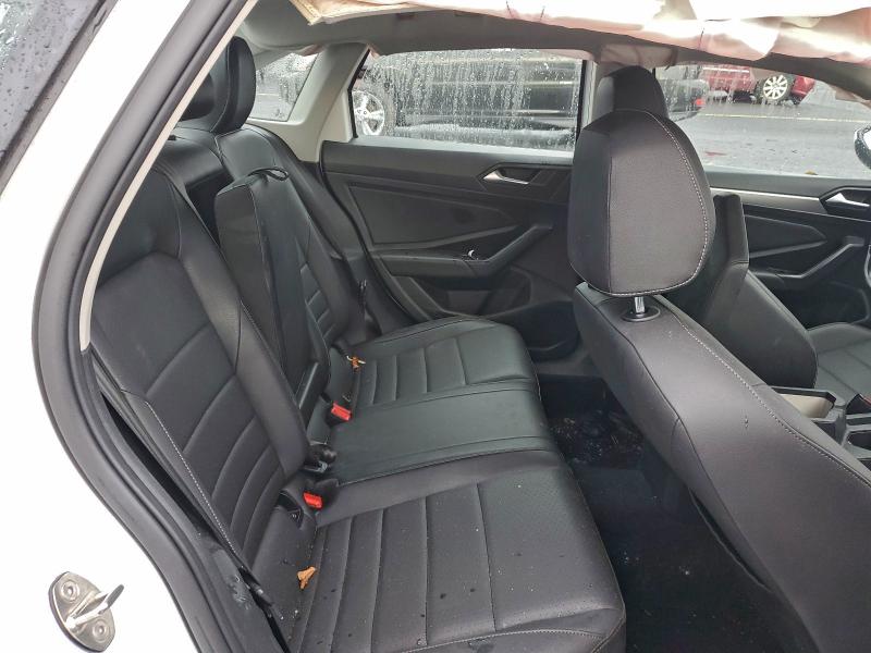 Фото 10 - VOLKSWAGEN JETTA