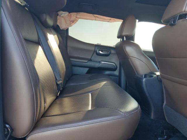 Фото 10 - TOYOTA TACOMA