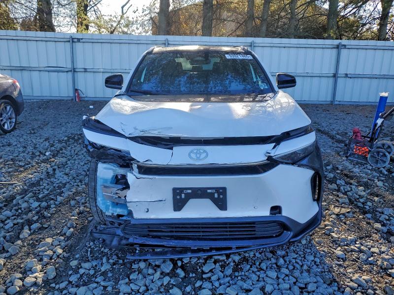 TOYOTA BZ4X XLE 2024 VIN JTMABACA8RA078235