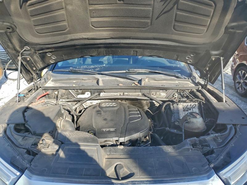 Фото 12 - AUDI Q5