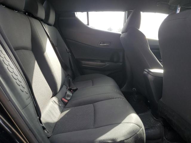 Фото 11 - TOYOTA C-HR