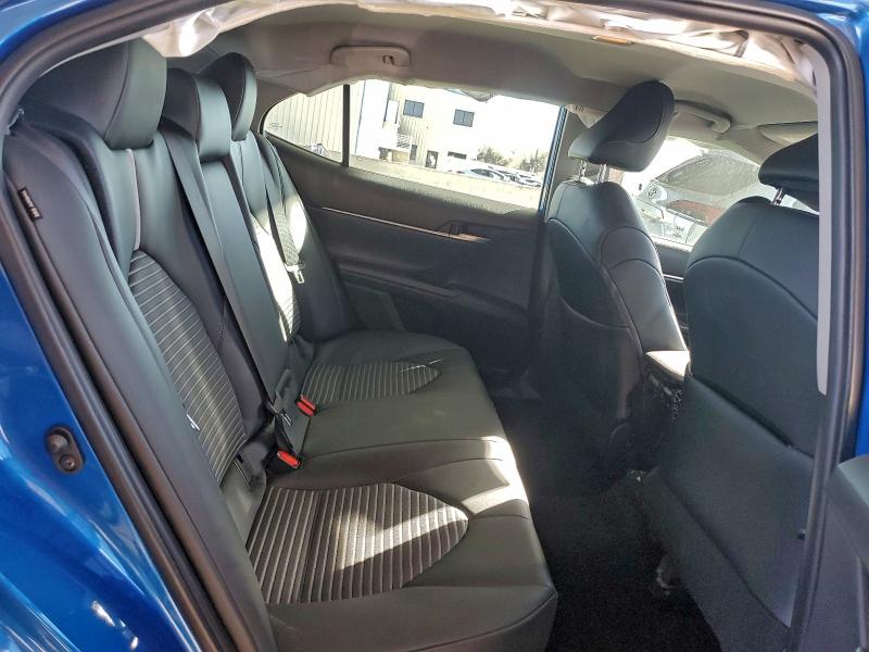 Фото 10 - TOYOTA CAMRY