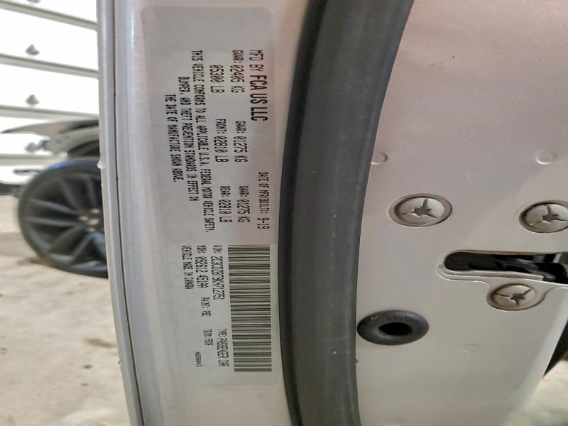 Фото 12 - DODGE CHALLENGER