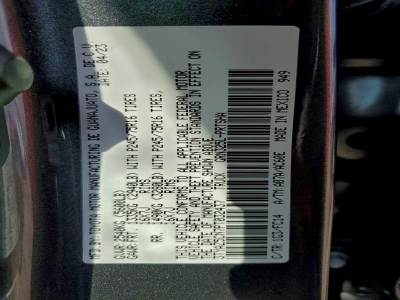 Фото 12 - TOYOTA TACOMA