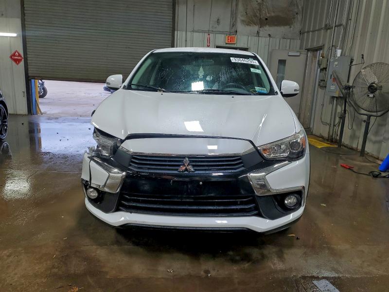 Фото 5 - MITSUBISHI OUTLANDER