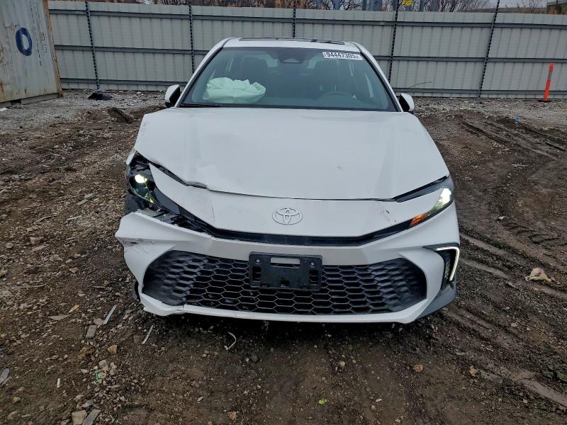 Фото 5 - TOYOTA CAMRY