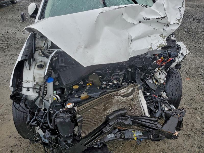 Фото 12 - KIA SORENTO