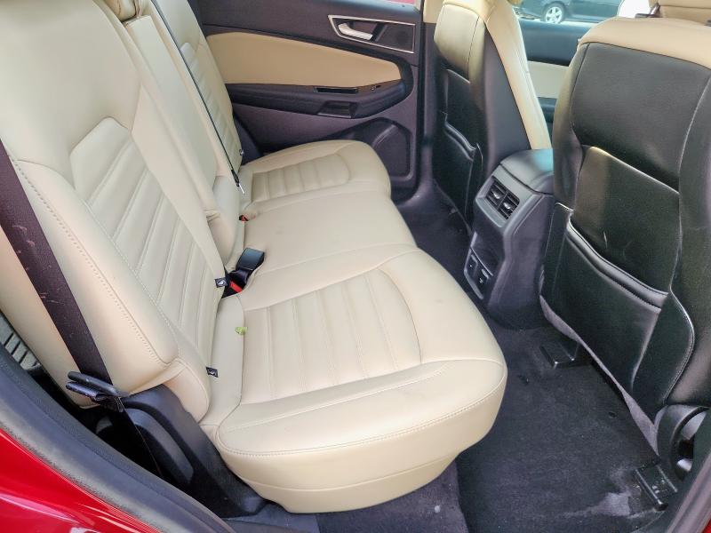 Фото 10 - FORD EDGE