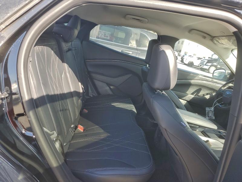 Фото 11 - FORD MUSTANG