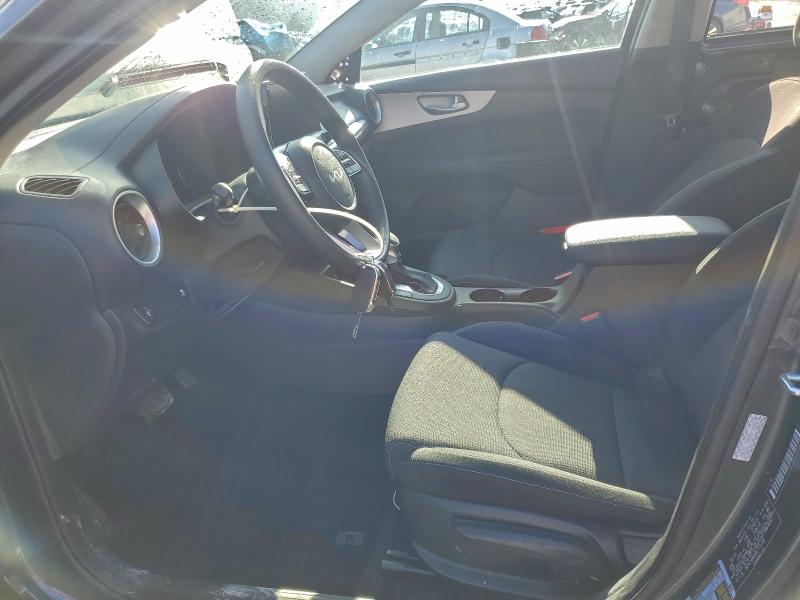 Фото 7 - KIA FORTE