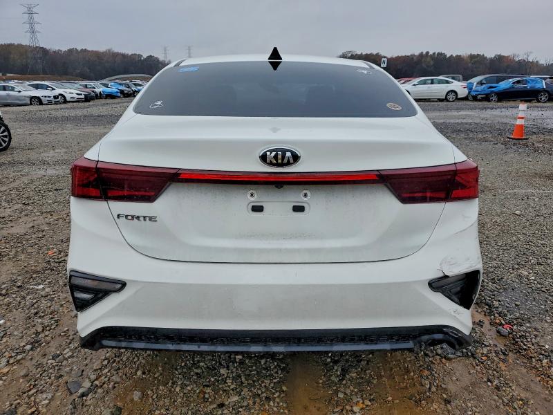 Фото 6 - KIA FORTE