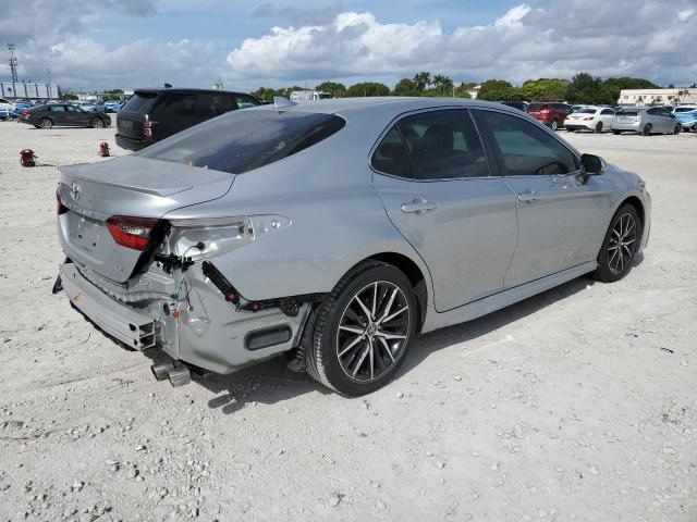 Фото 3 - TOYOTA CAMRY