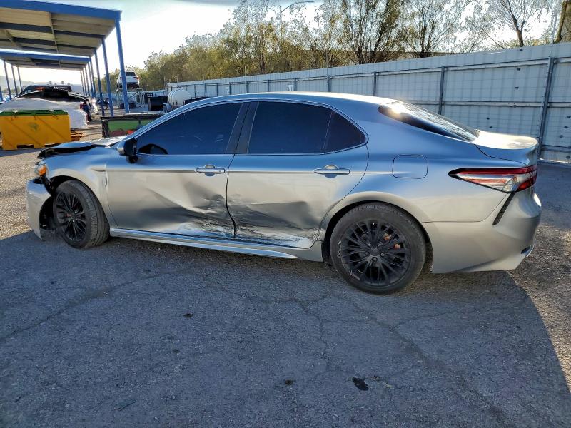 Фото 2 - TOYOTA CAMRY