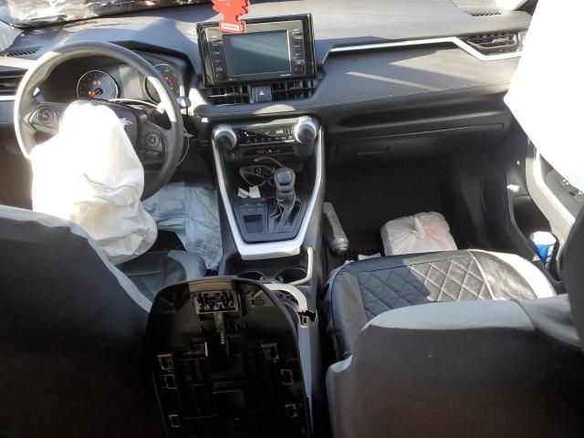 Фото 8 - TOYOTA RAV4