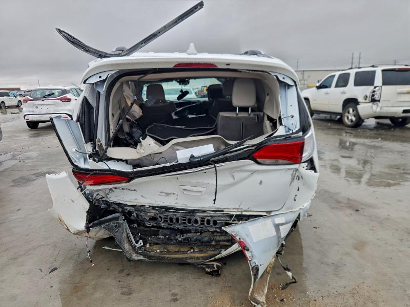 Фото 6 - CHRYSLER PACIFICA