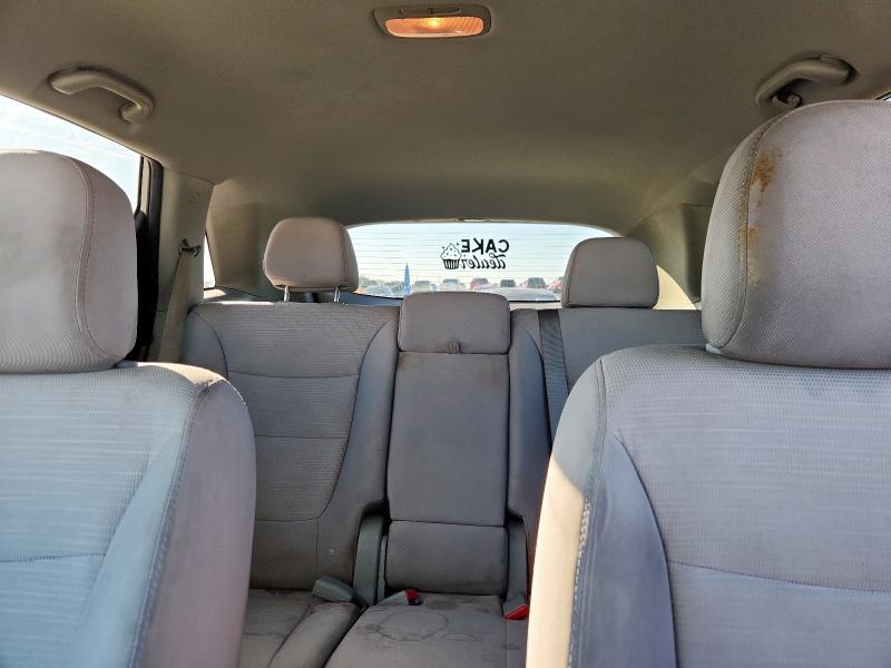 Фото 10 - KIA SORENTO