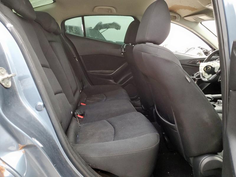 Фото 10 - MAZDA 3